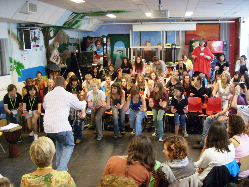 https://europacantat.jskd.si/wp-content/uploads/2020/07/atelier_rehearsal4_South_African_Roots.jpg