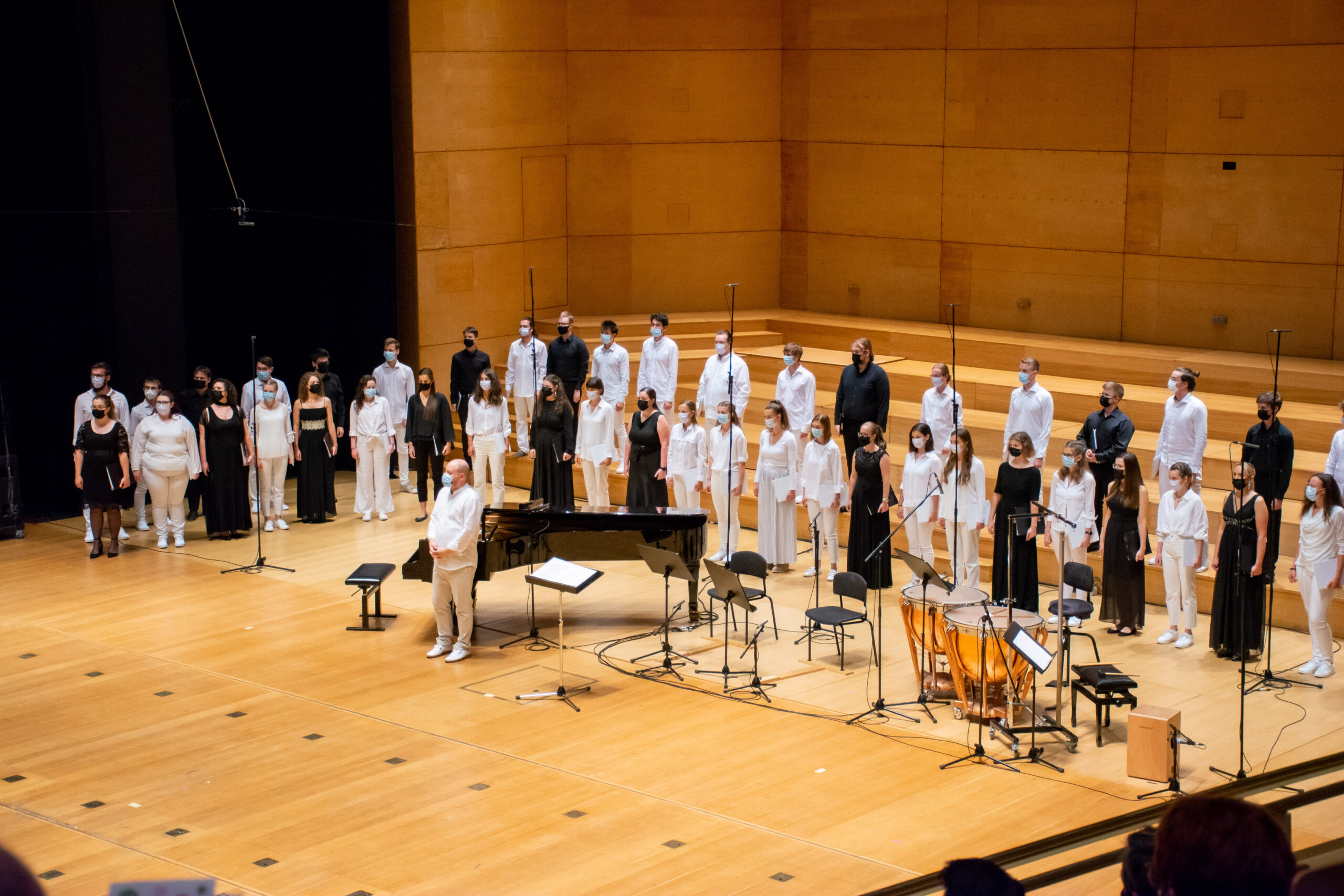 Nacionalni mladinski zbori / National Youth Choirs; Photo: Tamara Domjanič